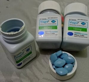 Vitamin pria dewasa Pfizer USA untuk stamina dan performa pria